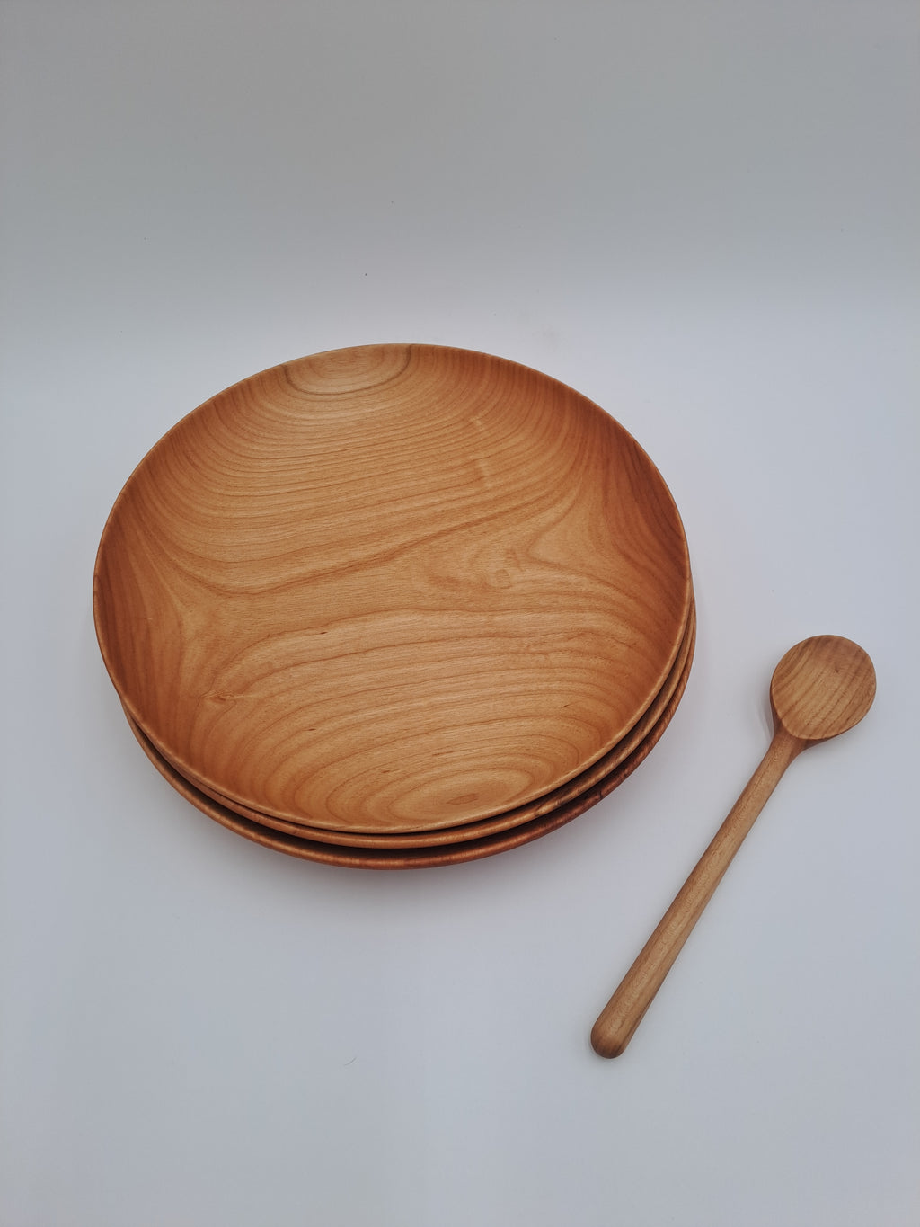 Assiette en merisier