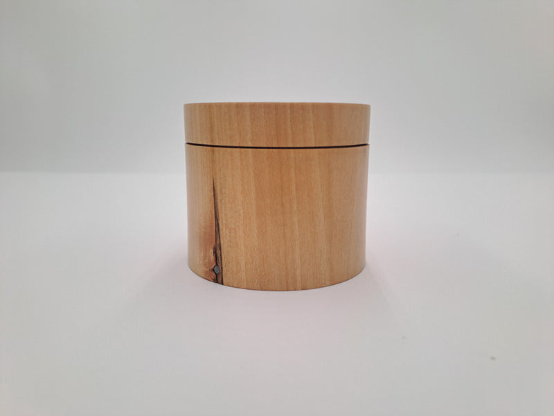 Boite en platane avec incrustation 001
