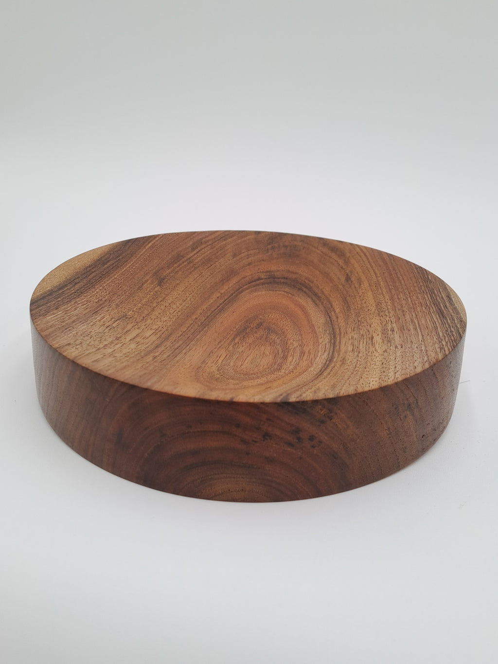 Plat en noyer 004